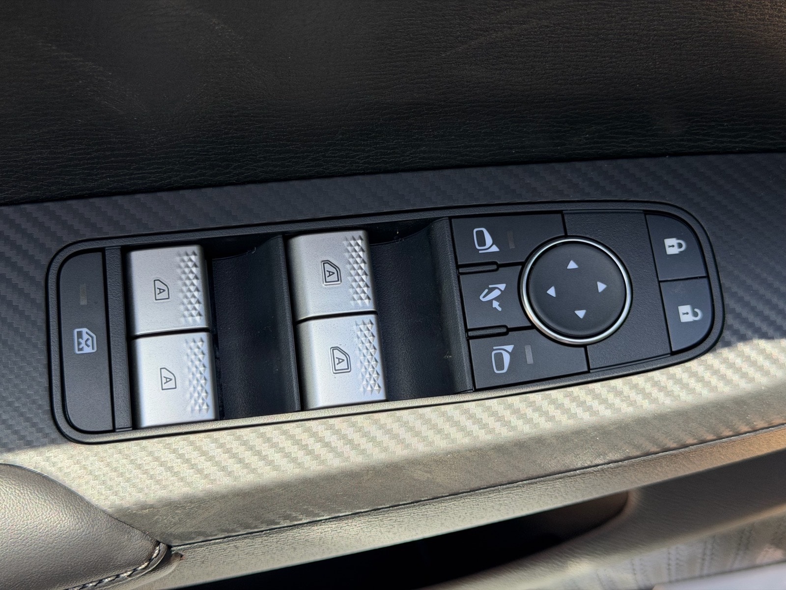 2026 Mitsubishi Outlander SE - Photo 22