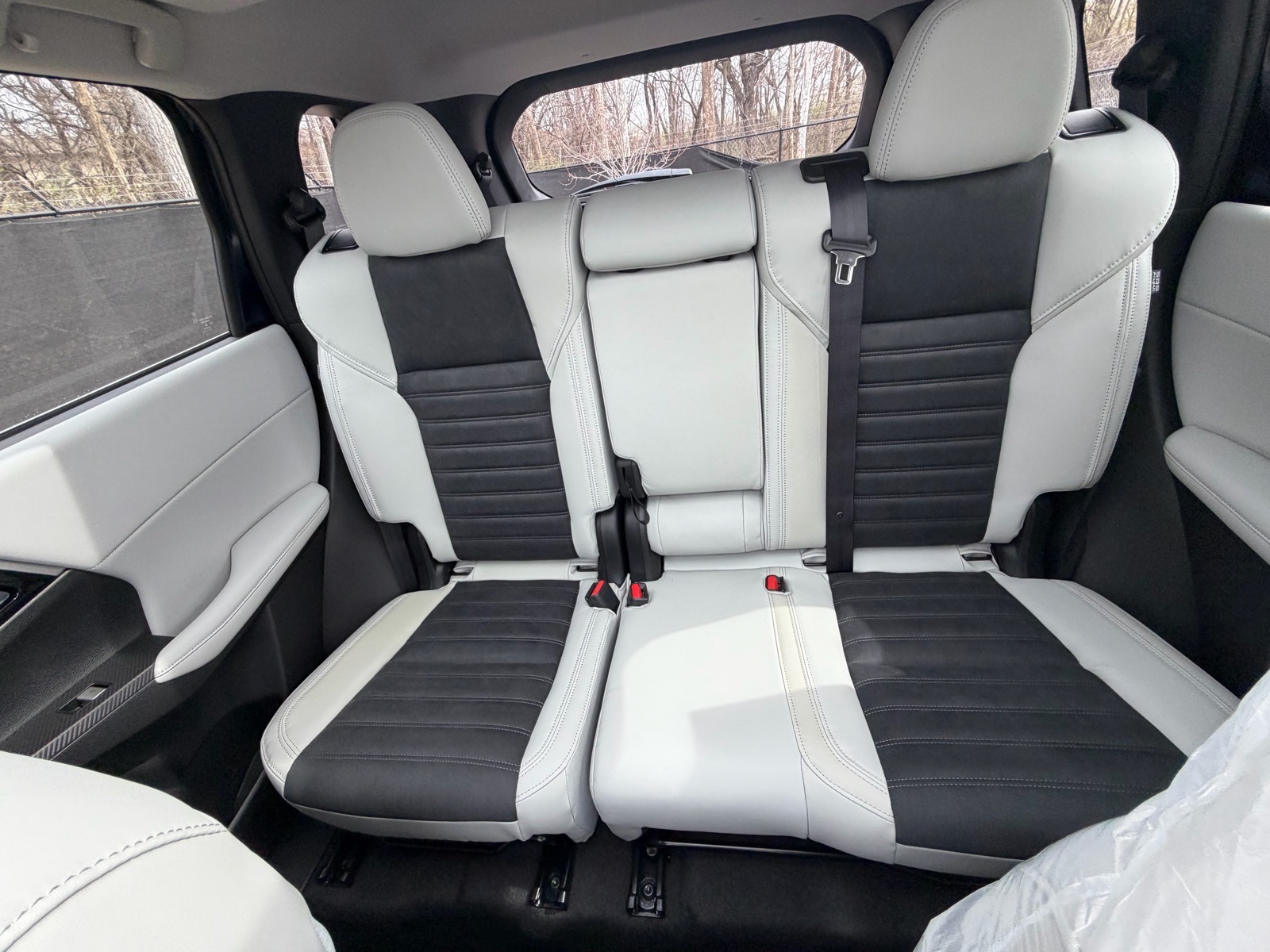 2026 Mitsubishi Outlander SE - Photo 35