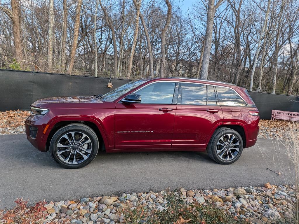 Used 2023 Jeep Grand Cherokee Overland SUV