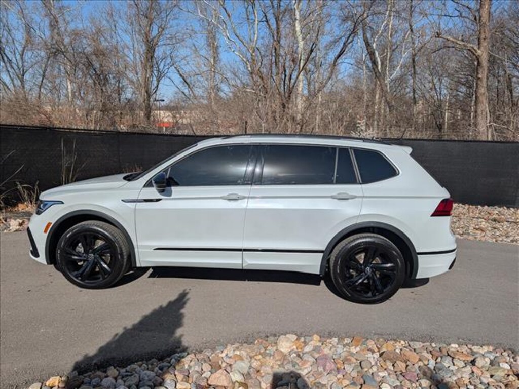 Used 2024 Volkswagen Tiguan 2.0T SE R-Line Black SUV
