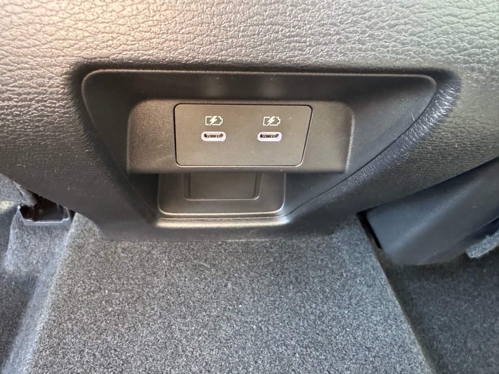 2025 Mitsubishi Outlander SE - Photo 19