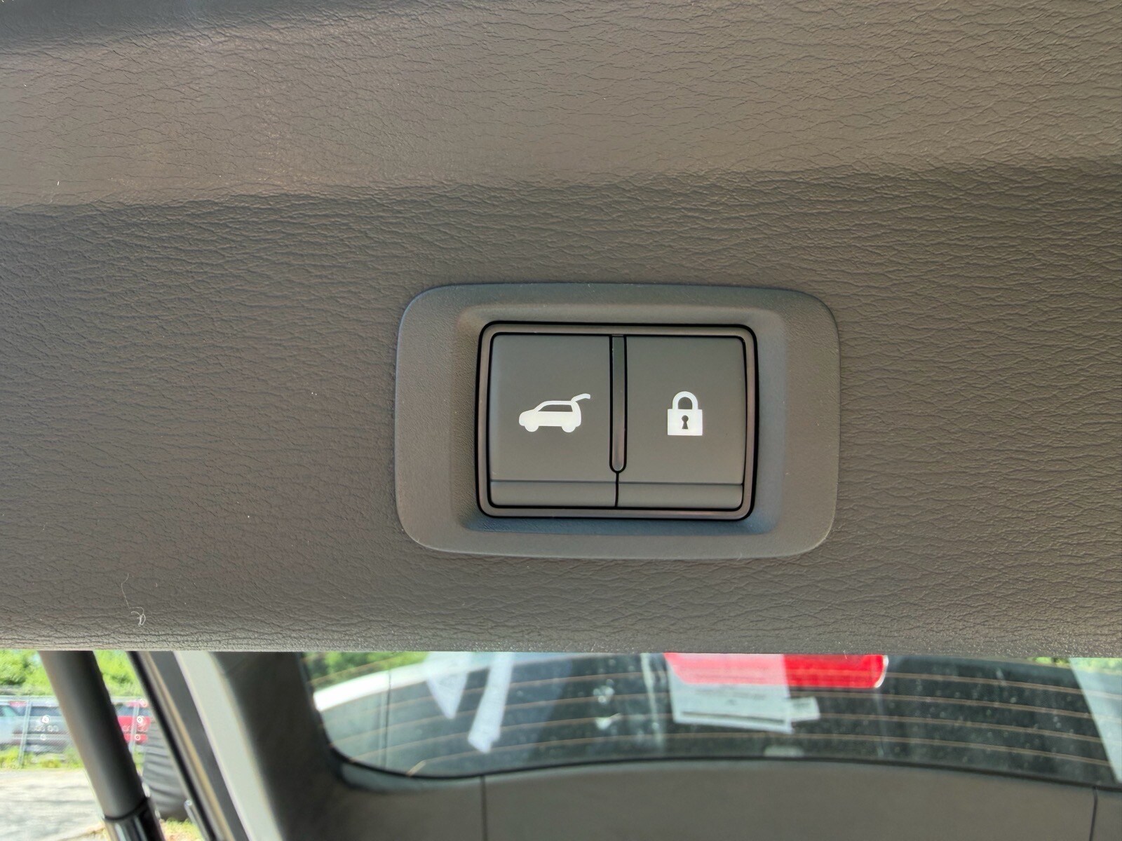 2026 Mitsubishi Outlander SE - Photo 17