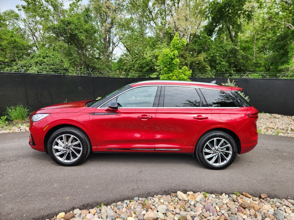 Used 2023 Lincoln Corsair Grand Touring with VIN 5LMTJ5DZXPUL02908 for sale in Kansas City