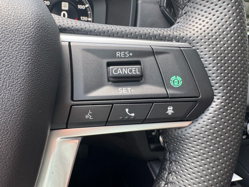 2025 Mitsubishi Outlander Plug-in Hybrid SE - Photo 28