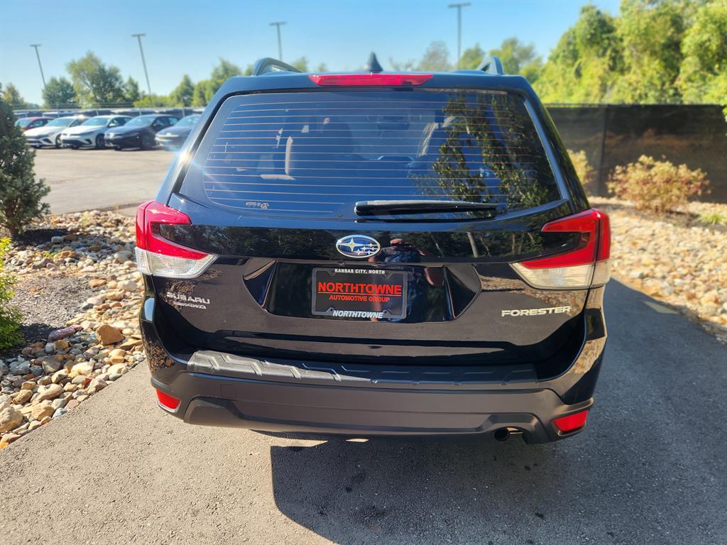 2020 Subaru Forester Base photo 3