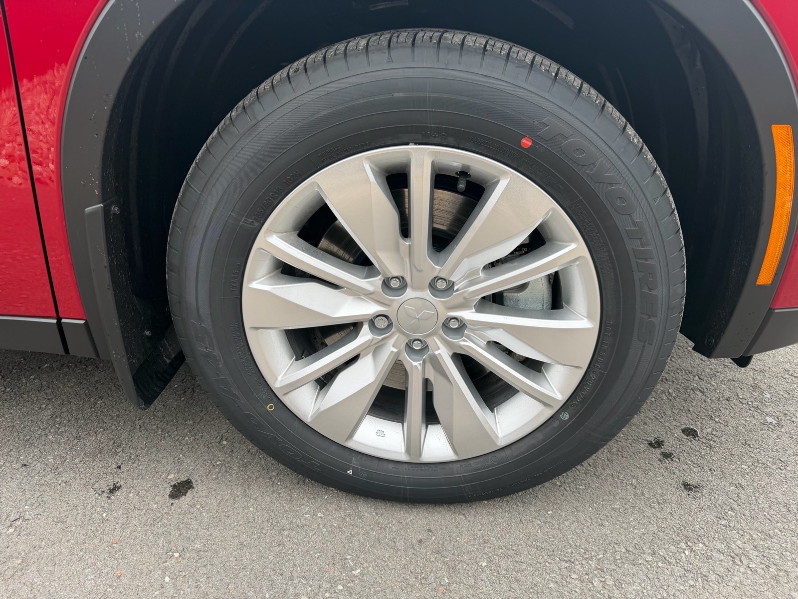 2026 Mitsubishi Outlander ES - Photo 9