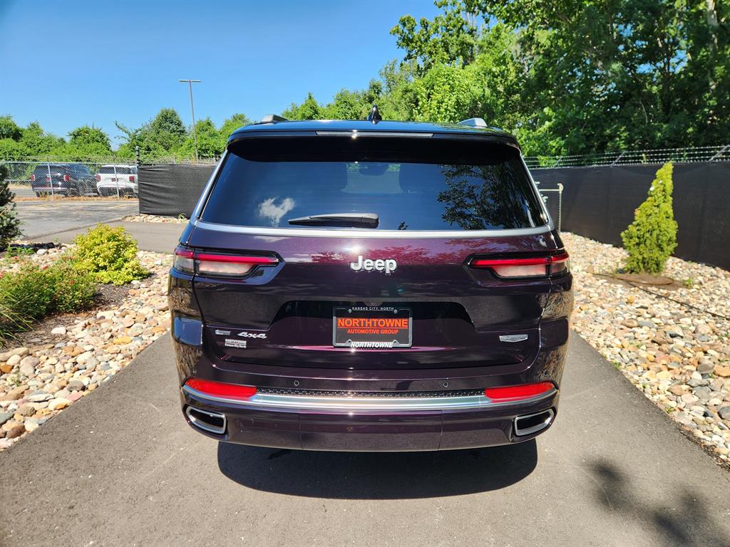 2023 Jeep Grand Cherokee L Summit photo 4