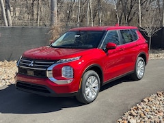 2025 Mitsubishi Outlander ES SUV