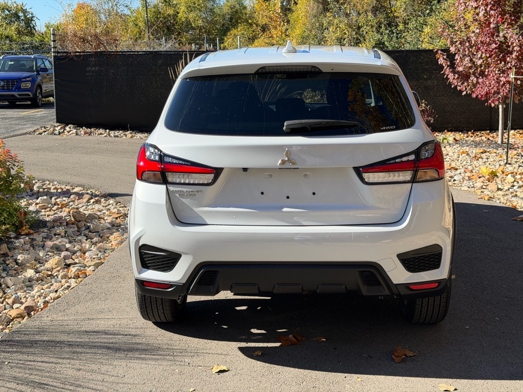 New 2025 Mitsubishi Outlander Sport 2.0 ES SUV
