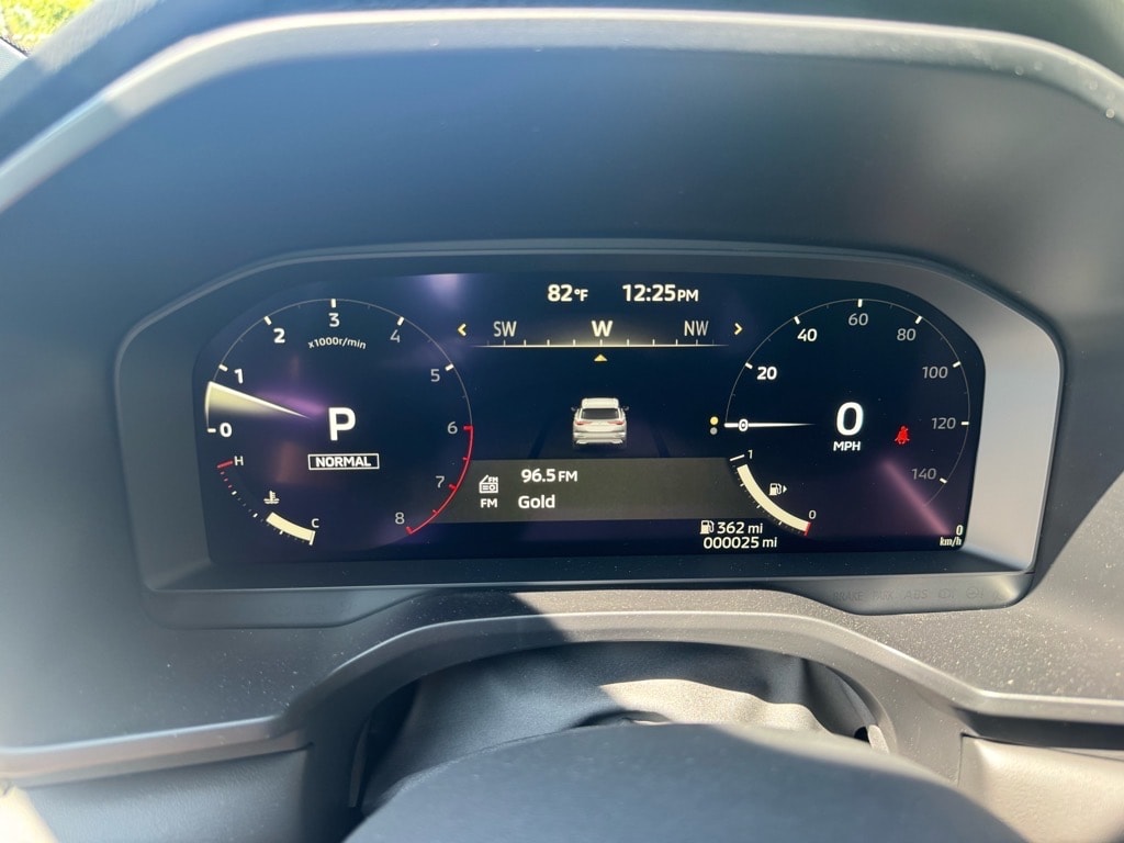 2025 Mitsubishi Outlander SE - Photo 28