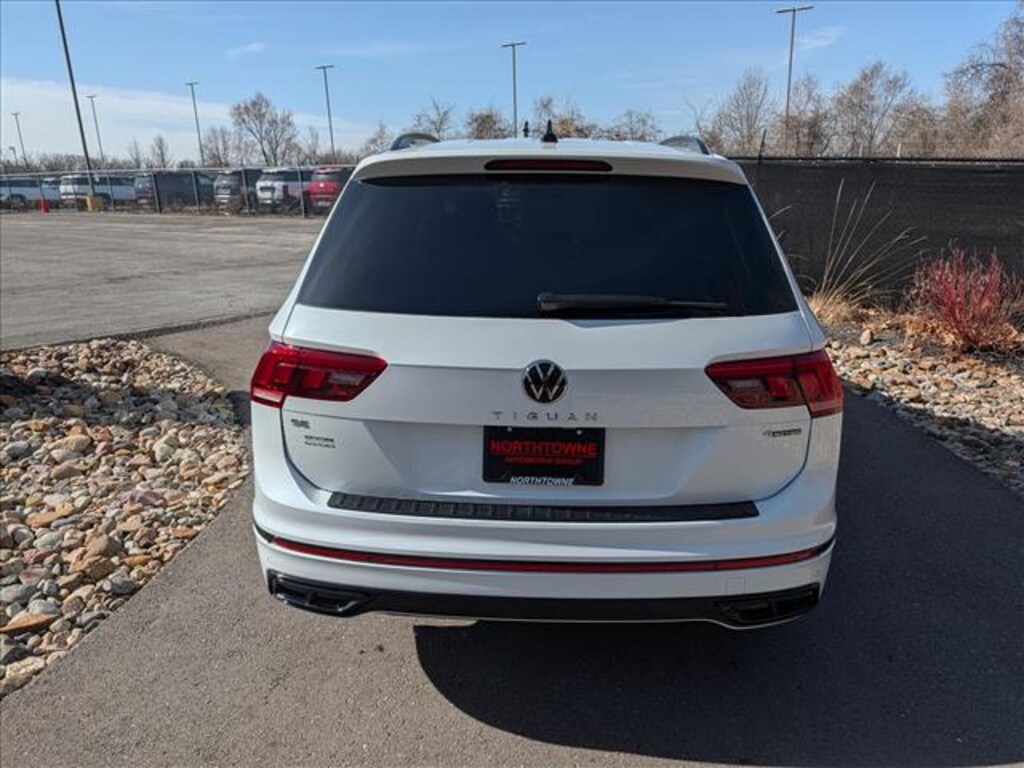 Used 2024 Volkswagen Tiguan 2.0T SE R-Line Black SUV