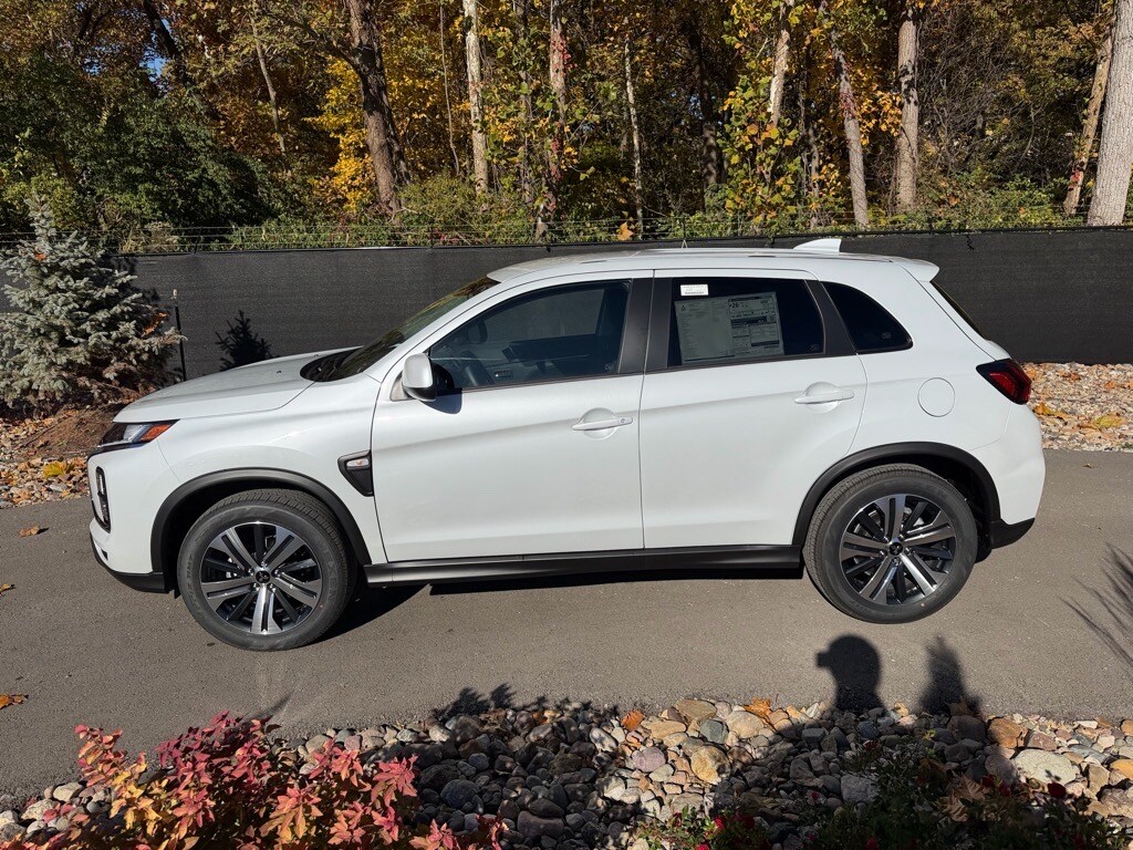 New 2025 Mitsubishi Outlander Sport 2.0 ES SUV