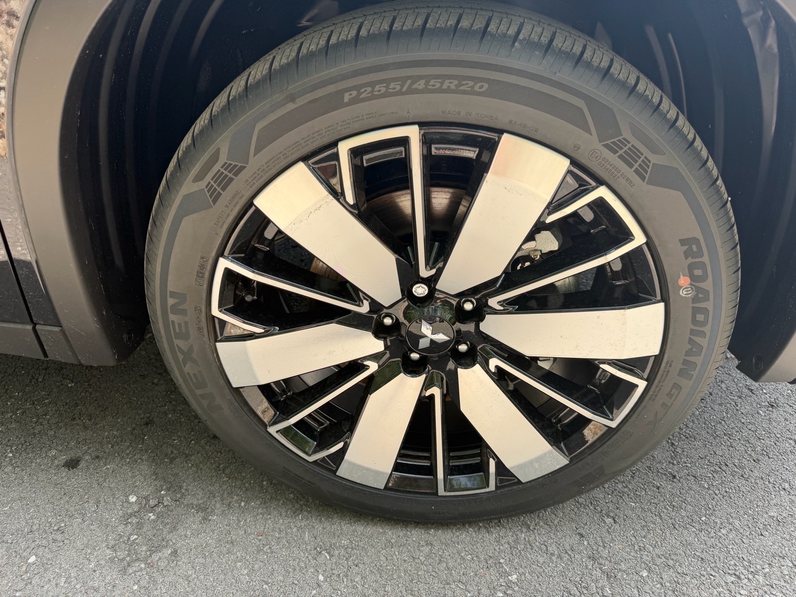 2026 Mitsubishi Outlander SE - Photo 9