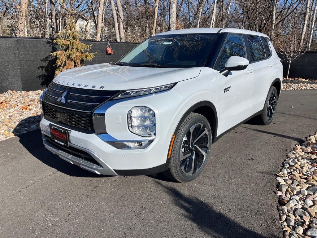 New 2025 Mitsubishi Outlander PHEV SE SUV