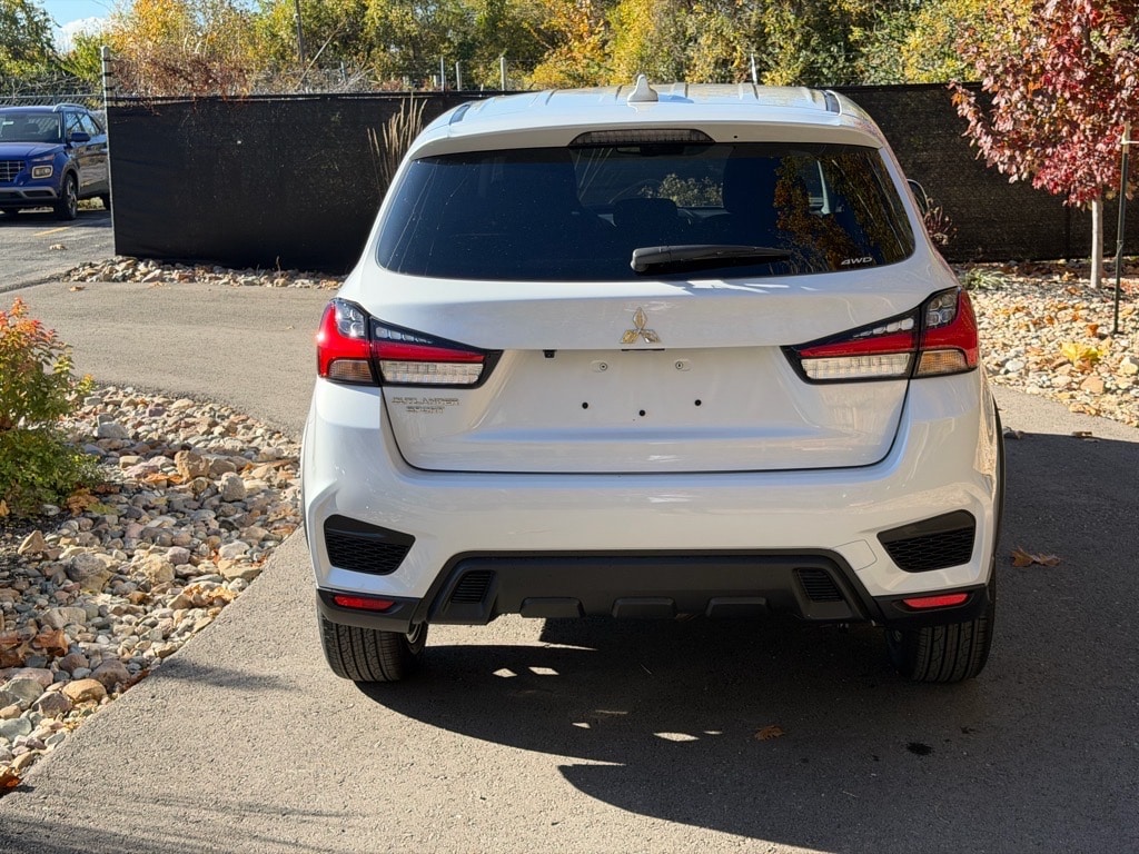 New 2025 Mitsubishi Outlander Sport 2.0 ES SUV