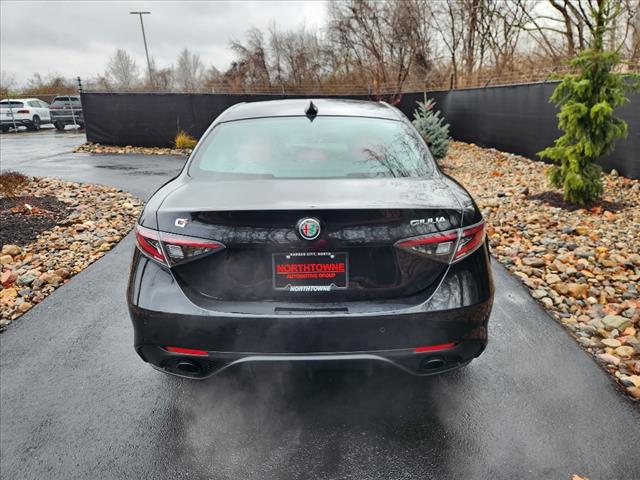 2024 Alfa Romeo Giulia Ti photo 4