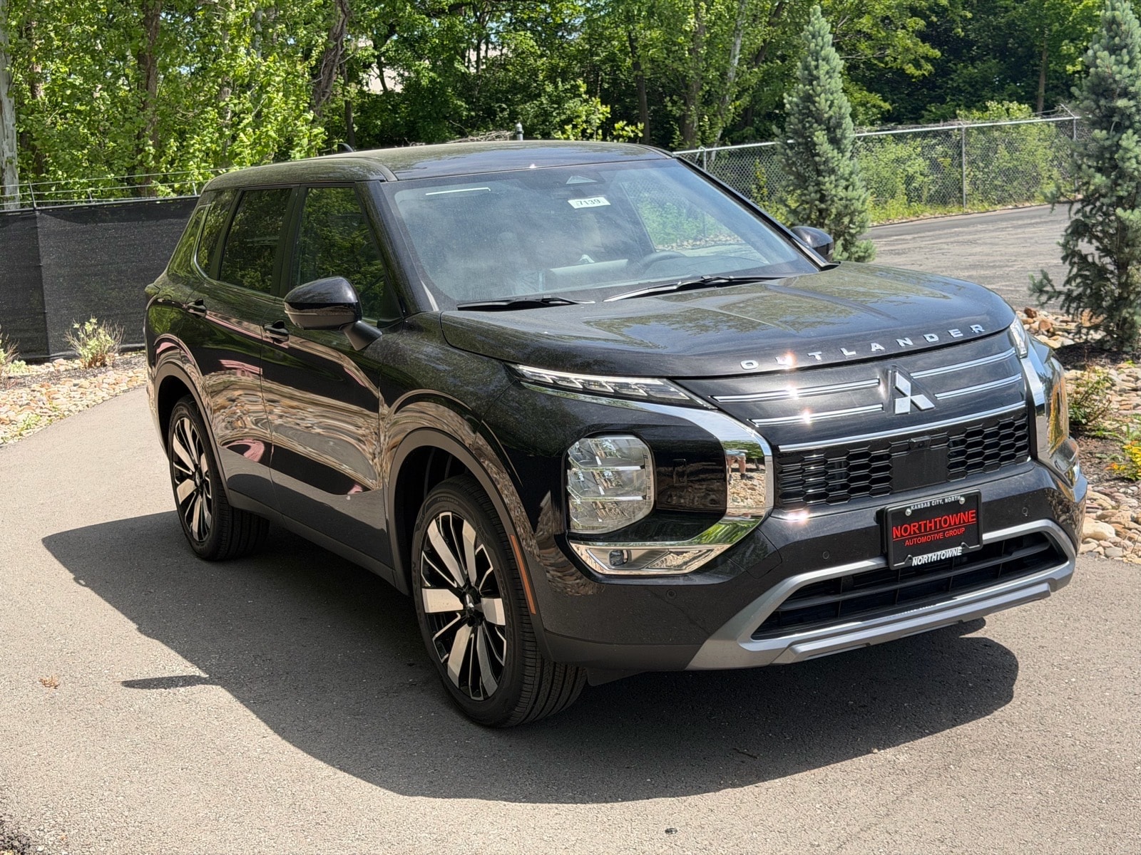 2026 Mitsubishi Outlander SE - Photo 7