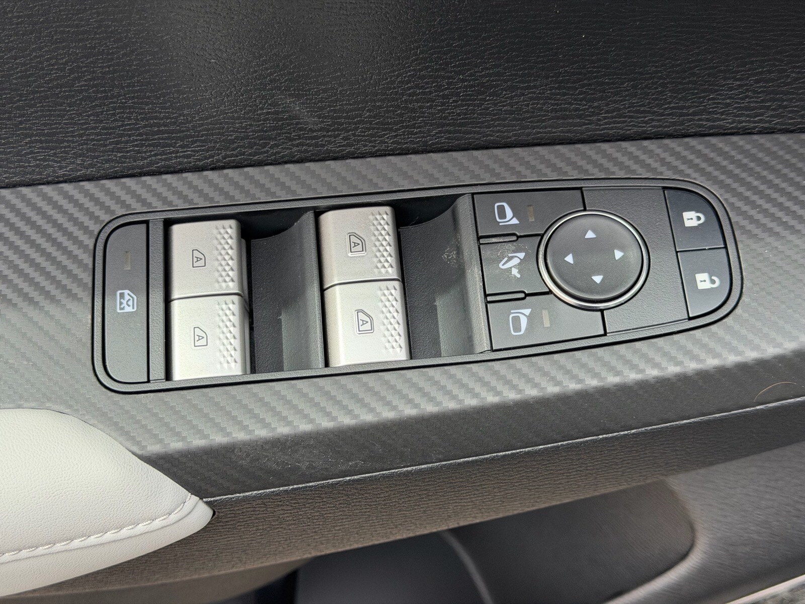 2026 Mitsubishi Outlander SE - Photo 22