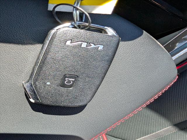 2023 Kia K5 GT - Photo 42