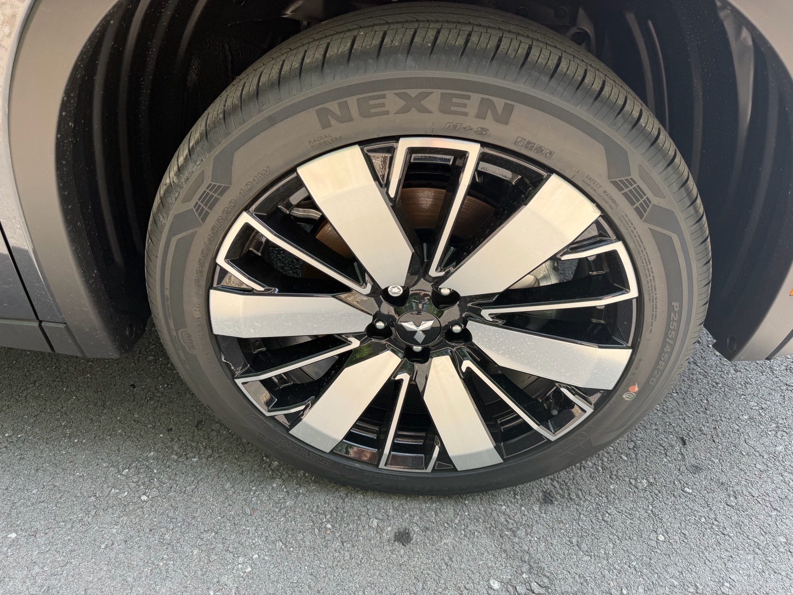 2026 Mitsubishi Outlander SE - Photo 9