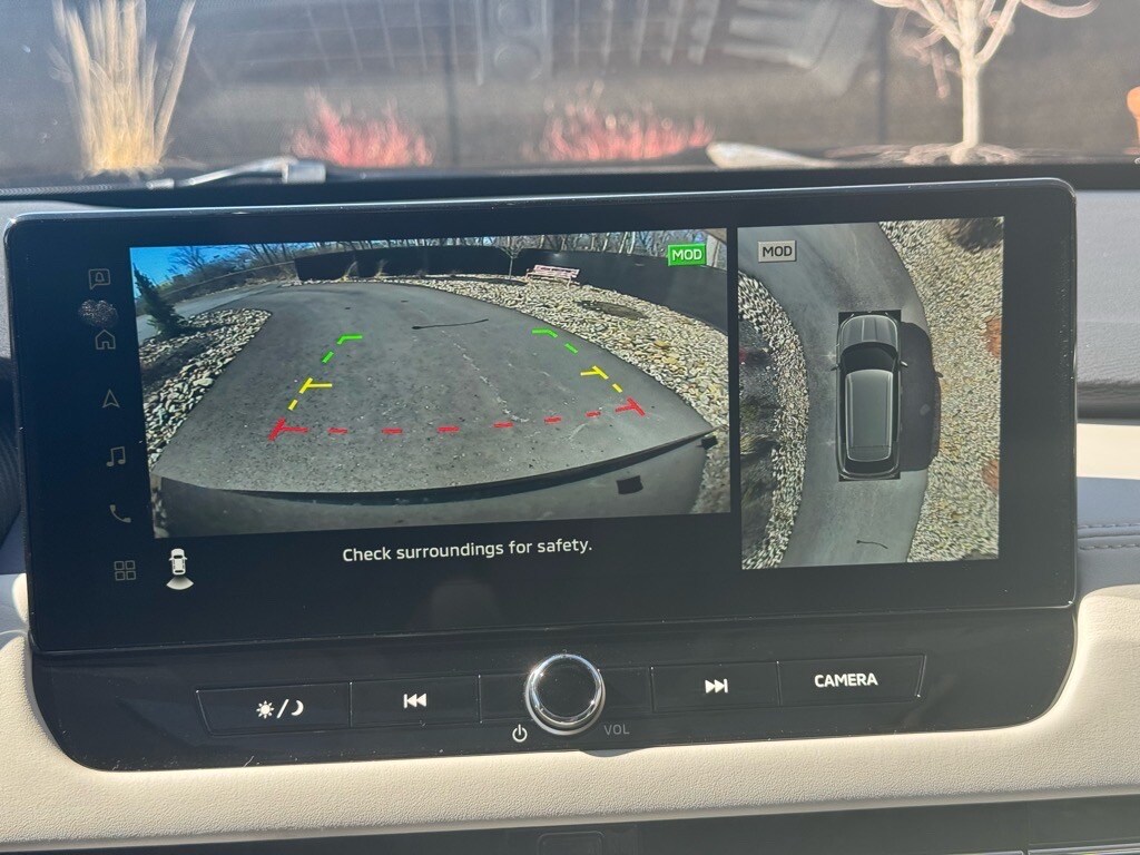 2025 Mitsubishi Outlander SE - Photo 32