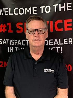 Staff member Steve Black from ID_c2718f0f27d2