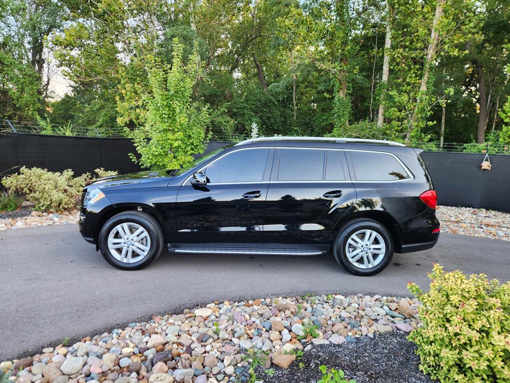 2014 Mercedes Benz GL 450 photo 2
