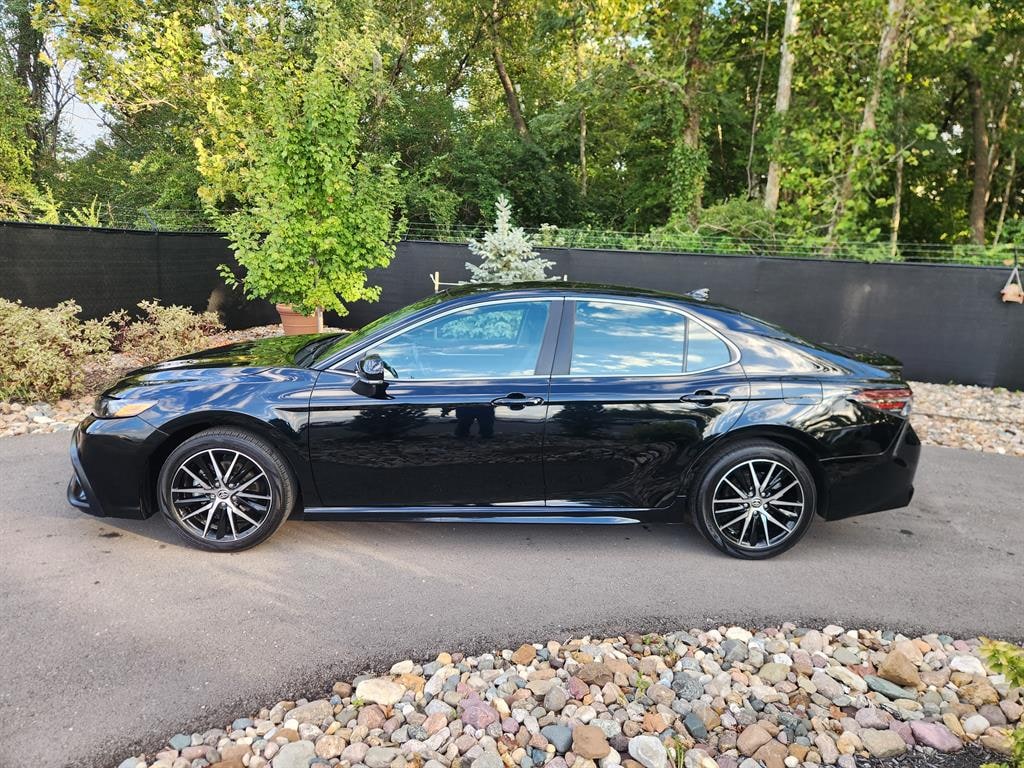 Used 2024 Toyota Camry SE Sedan