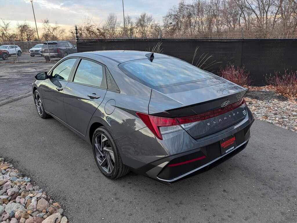Used 2025 Hyundai Elantra Hybrid SEL Sport Sedan