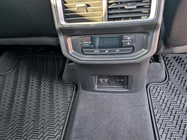 2025 Volkswagen Atlas Atlas Peak Edition - Photo 17