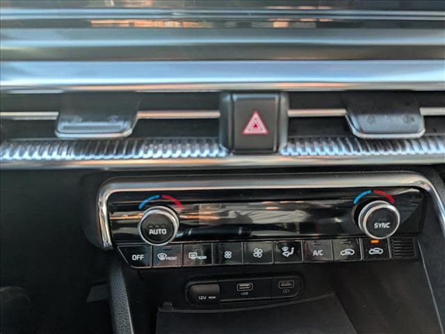 2023 Kia K5 GT - Photo 35
