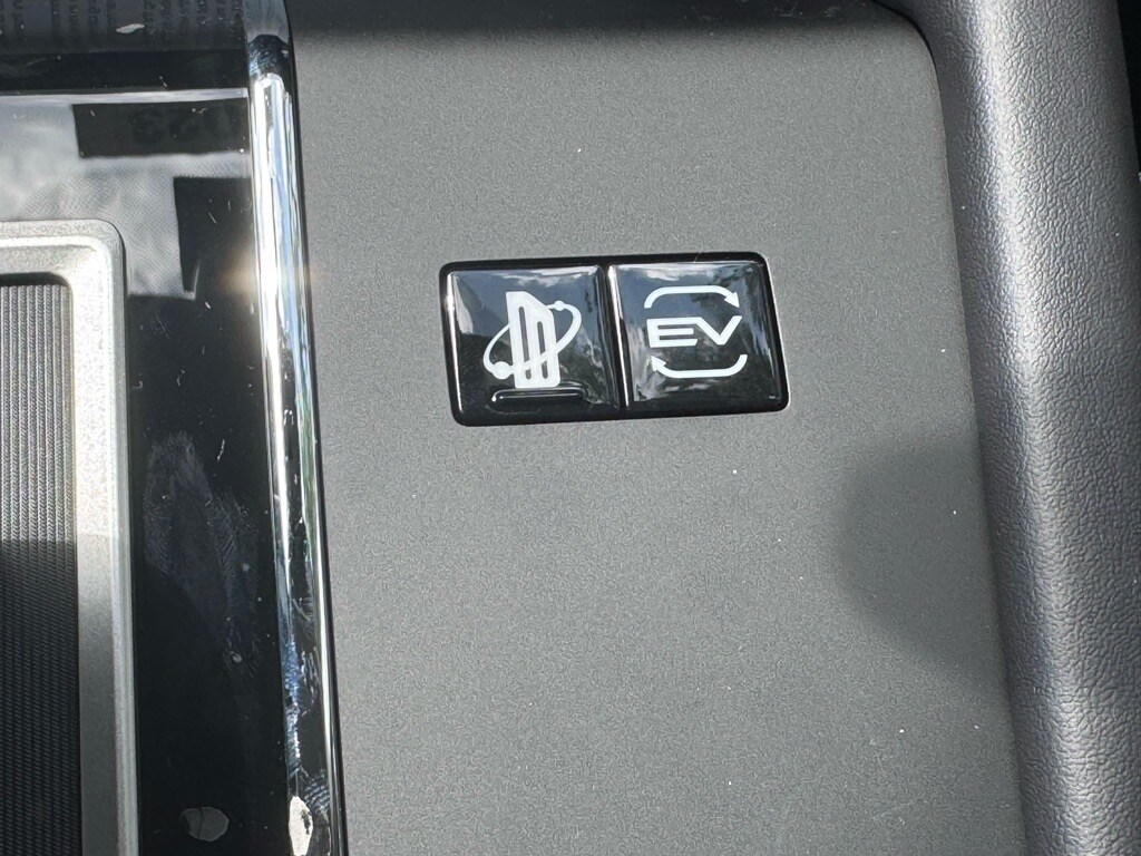 2025 Mitsubishi Outlander Plug-in Hybrid SE - Photo 34