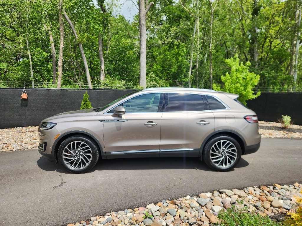 Used 2019 Lincoln Nautilus Reserve with VIN 2LMPJ8L92KBL53829 for sale in Kansas City