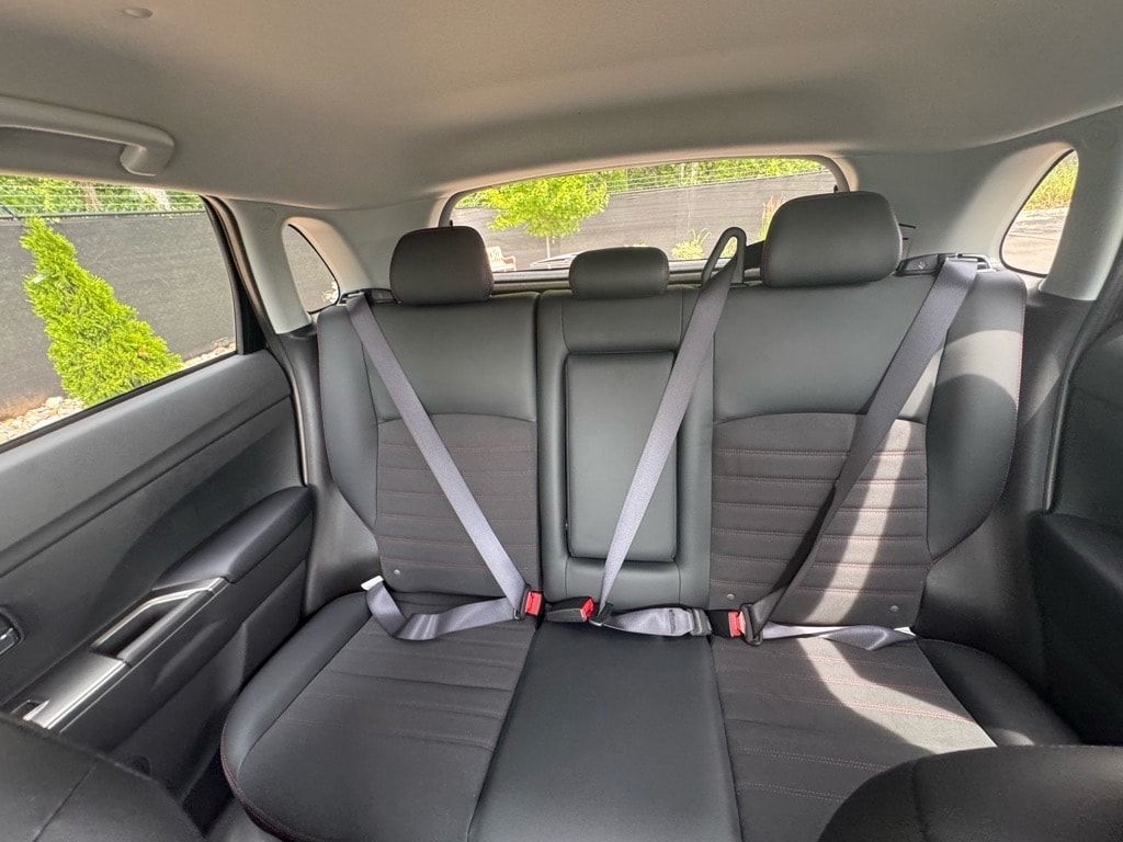 2025 Mitsubishi Outlander Sport SE - Photo 30