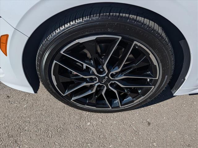 2023 Kia K5 GT - Photo 9