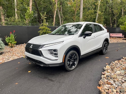 2024 Mitsubishi Eclipse Cross LE SUV