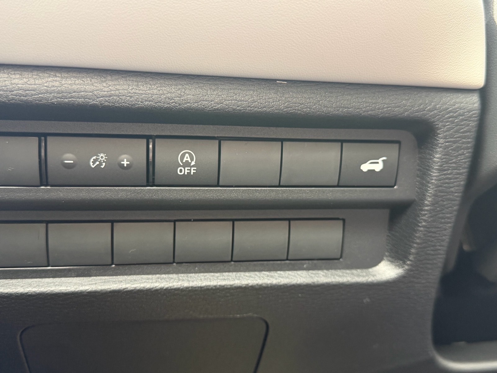 2026 Mitsubishi Outlander SE - Photo 24