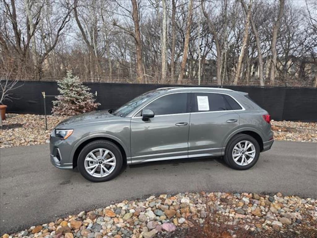 Used 2022 Audi Q3 45 S line Premium SUV