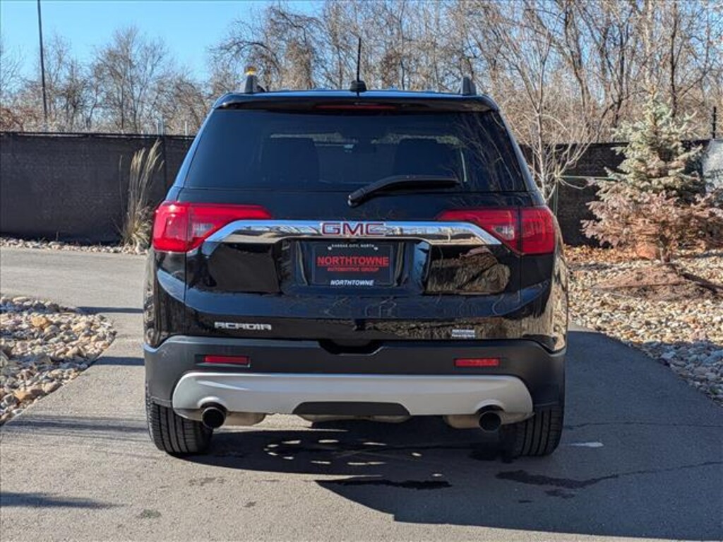 Used 2017 GMC Acadia SLE-2 SUV