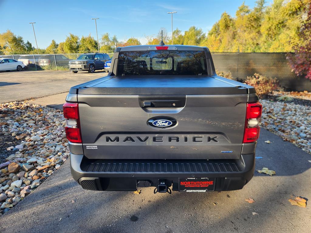 2025 Ford Maverick Lariat photo 3