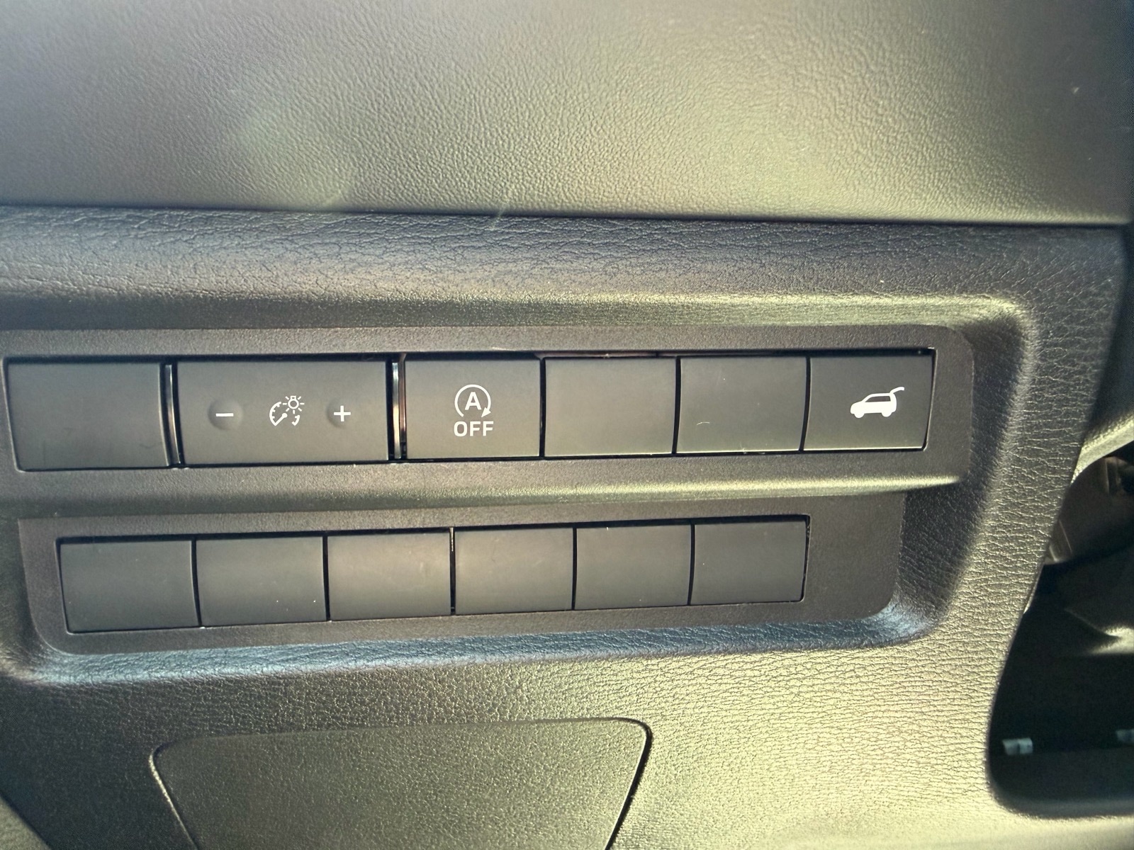 2026 Mitsubishi Outlander SE - Photo 24