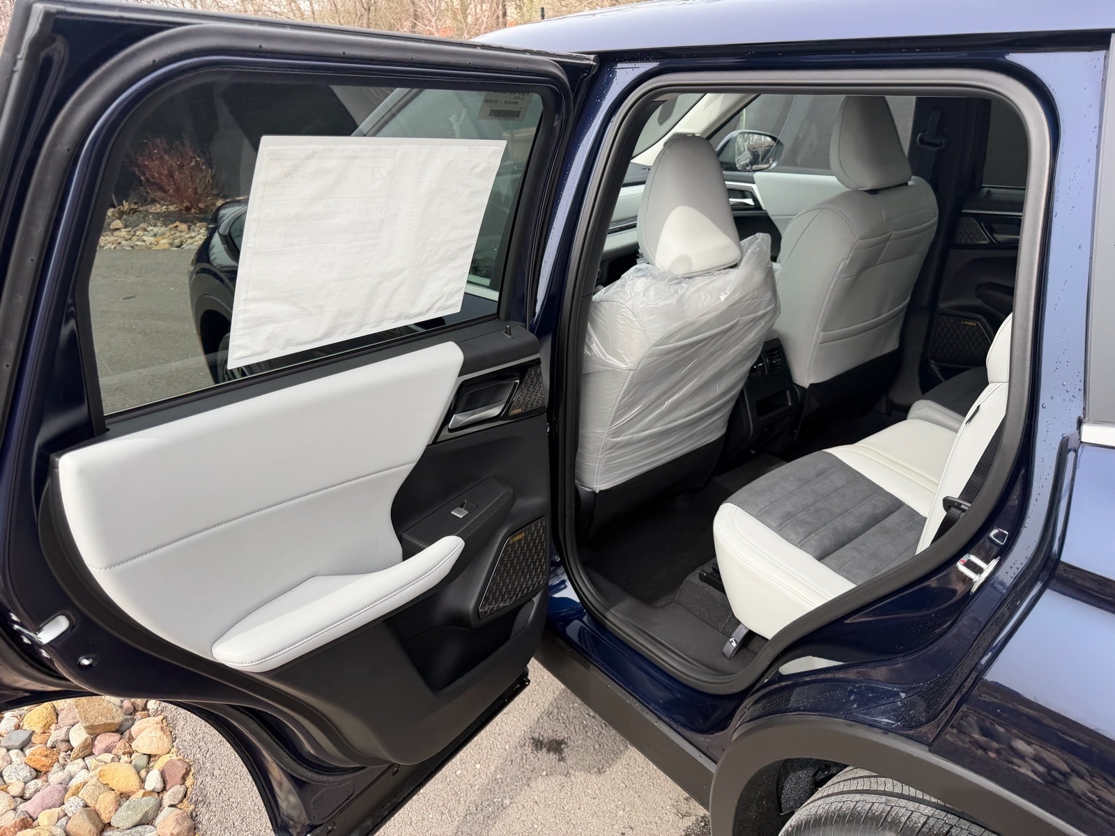 2026 Mitsubishi Outlander SE - Photo 18