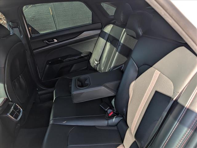 2023 Kia K5 GT - Photo 24