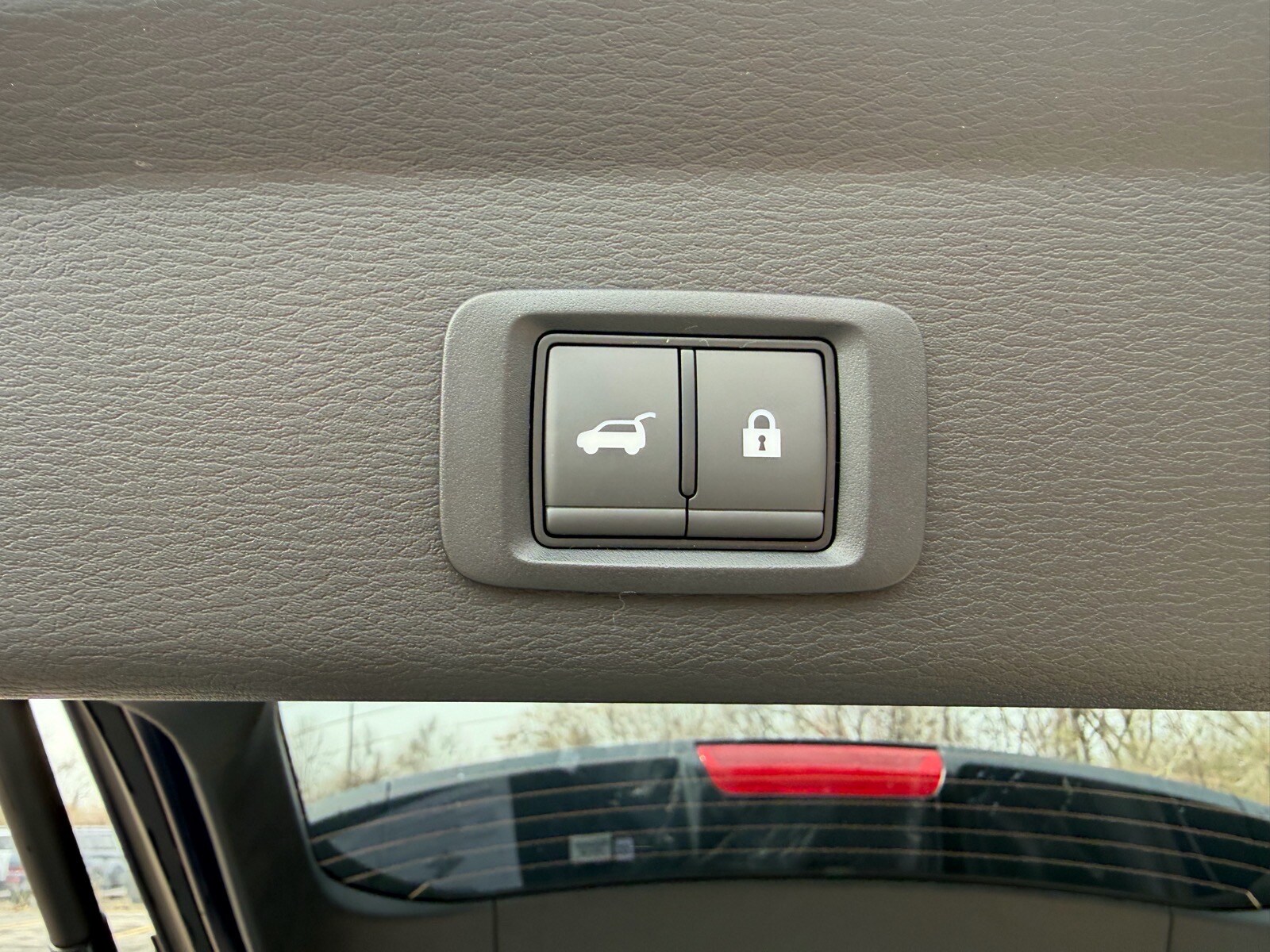 2026 Mitsubishi Outlander SE - Photo 17