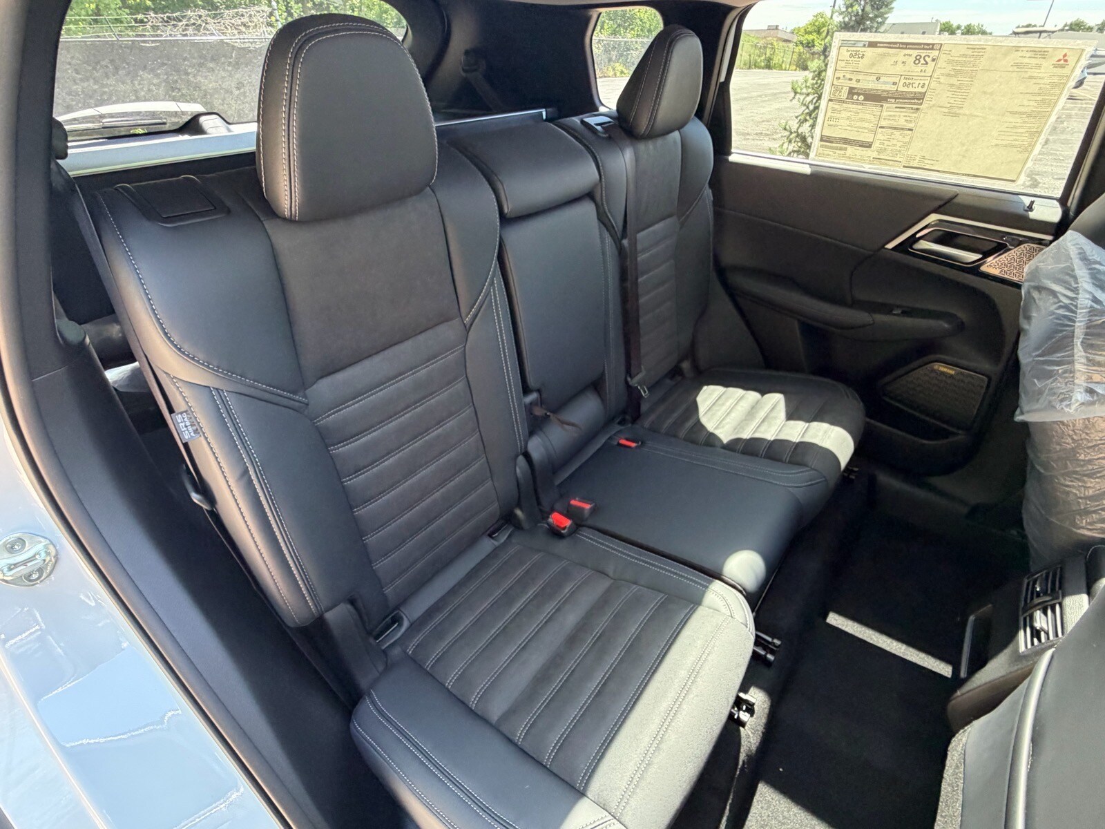 2026 Mitsubishi Outlander SE - Photo 14