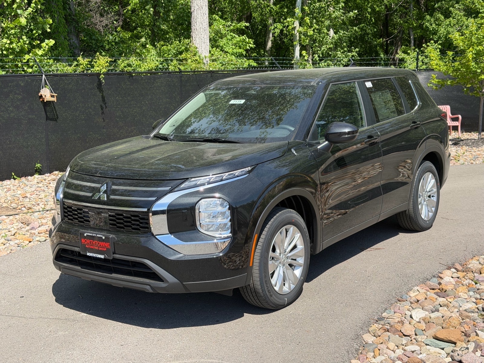 2026 Mitsubishi Outlander ES S-AWC's photo