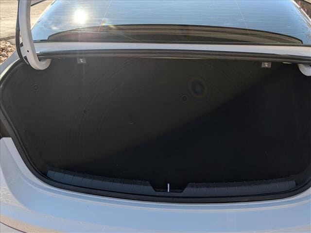 2023 Kia K5 GT - Photo 18