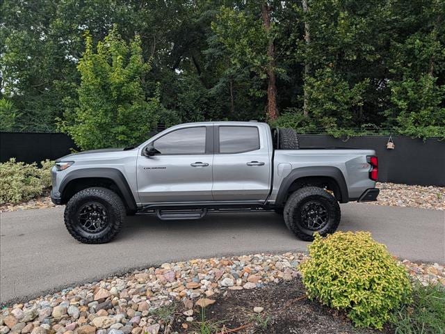 Used 2024 Chevrolet Colorado ZR2 with VIN 1GCPTFEK6R1279948 for sale in Kansas City