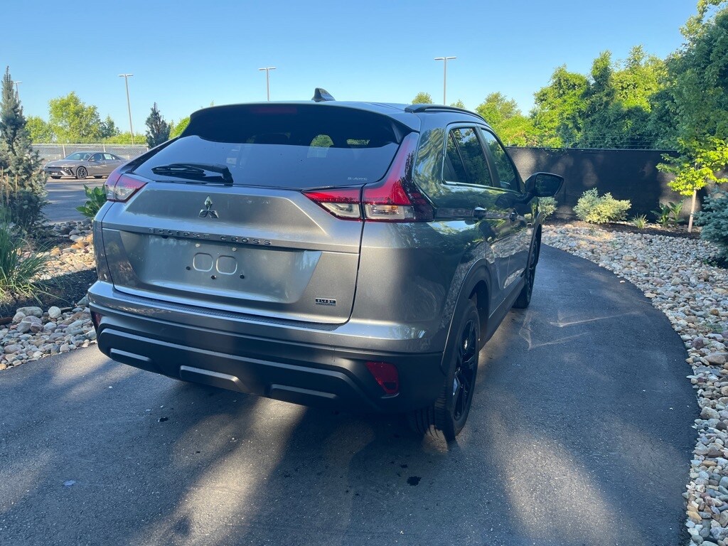 2024 Mitsubishi Eclipse Cross photo 4