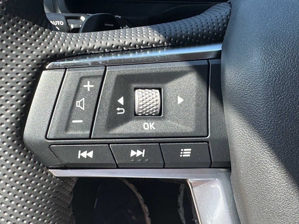 2025 Mitsubishi Outlander SE - Photo 26